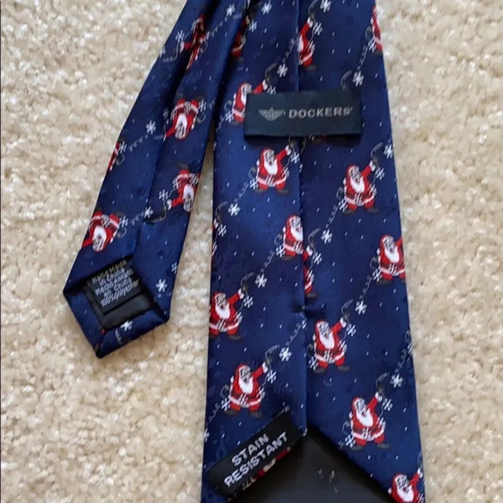 Dockers Santa Tie Size 8 & under.